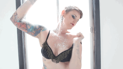 cleanmoralpolite:So I’m working on a super sexy burlesque video for Jocelyn, my