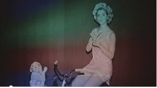 miley-and-lana:  Marina, Miley & Lana Blog 