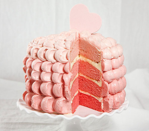 gastrogirl: pink ombre cake with swiss meringue buttercream.