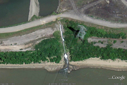 policymic:Activists use Google Earth to catch power plant dumping cancerous waste into a riverOn Mon