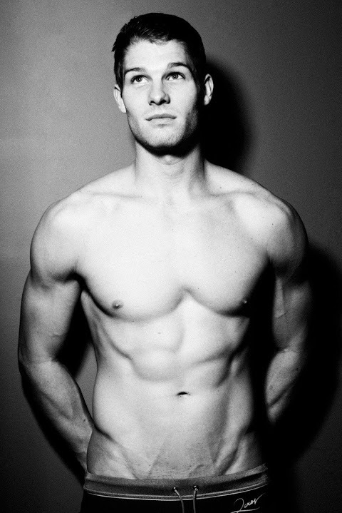 tiosquequitanelhipo:  Jeff Tomsik