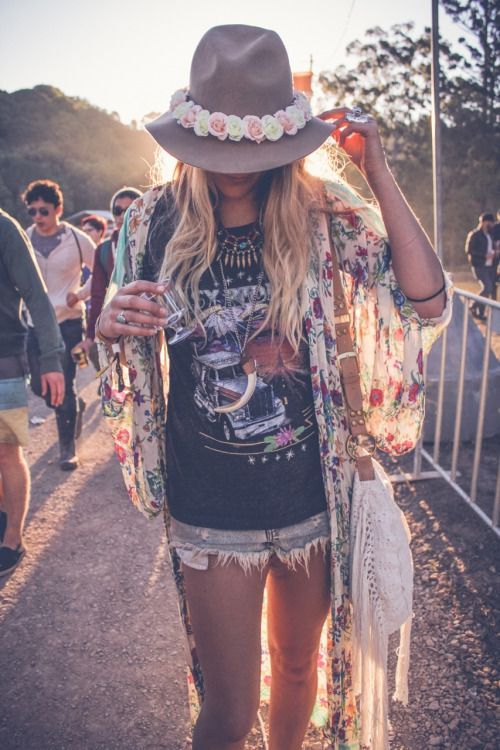 Jade Gratia Lookbook 10 Different Modern Hippie Look