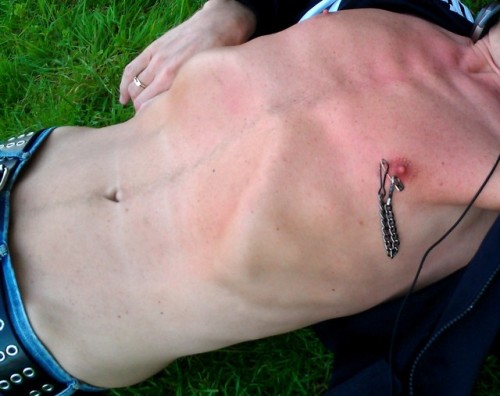 my nipple pinned