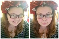 chubby-bunnies:  I taught myself how to make these flower headbands today! Yay for productive Sundays  YAY!
