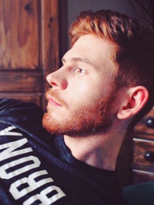 rouquinou:  Sexy Lewis Allen 😍 #lewisallen #lewiscjallenhttp://www.lewiscjallen.co.uk