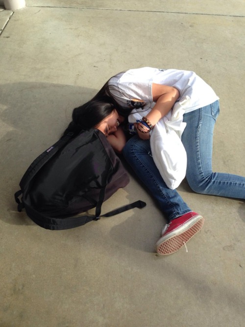 abakkus:  jazzumon:  How i broke it to Nicey that I was in San Diego at her house. And how she reacted at school.  THAT IS THE CUTEST SHIT IN THE WHOLE WORLD I’M GONNA CRY 