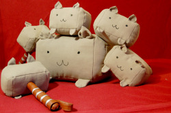 a-twins:  Mew-mew-mjolnir kittens!You can