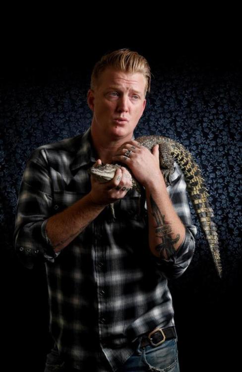 joshuathethird:“Josh Homme gets friendly with a crocodile on his visit to Darwin“