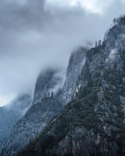 oneshotolive:  Misty Mountains in Yosemite National Park, CA [OC][2160 x 2700] 📷: koosies 