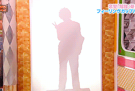 rukakikuchi:  akb48g-gifs:  AKBINGO! ep. 210 121031: Danso Date  ↳ Entry No. 1: Miyawaza Sae → Miyazawa Haru   Sae is the perfect boy xD 