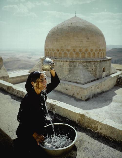 henk-heijmans:Untitled, “Soliloquy” series, 1999 - by Shirin Neshat (1957), Iranian/American
