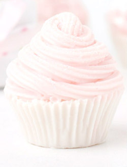 kawaiistomp:  ‘Sparkling Strawberry Cupcake’ mini soap ~ (credit) (please do not delete the credit) 