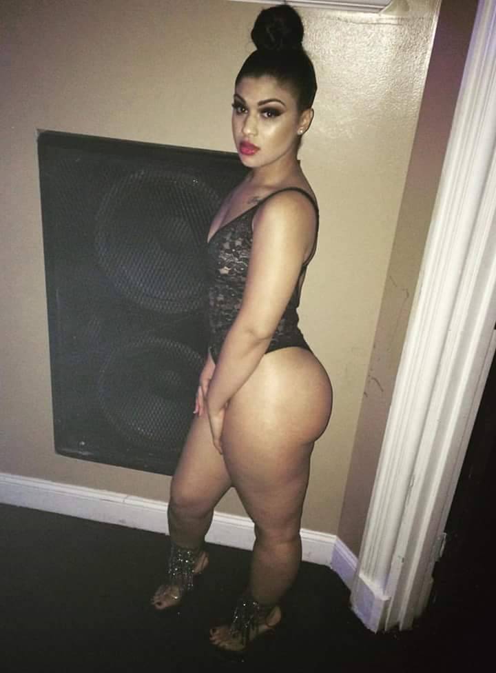 longdick37:  She sexy 