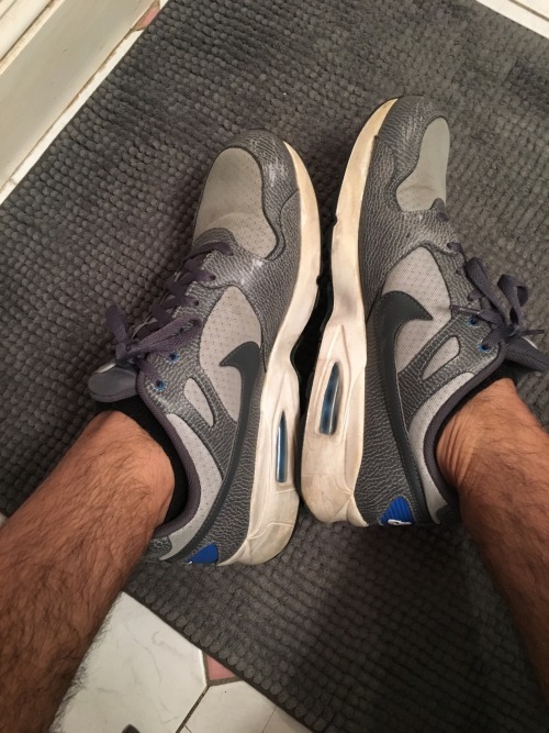 collegesocks22:  My gym socks and Nike sneakers