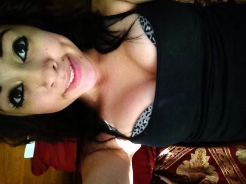 texassexiest:  100 notes to see nudes of Her annon submissions of her ex