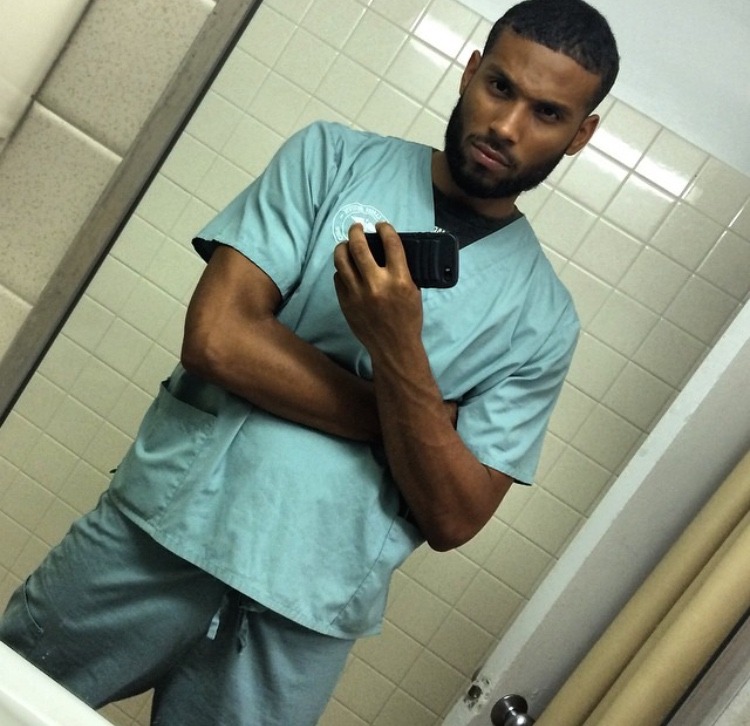 baltimorebaits:  carelust:  Damn thats a sexy ass doctor!  I think I’m getting