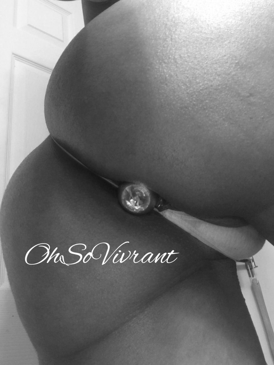 ohhsoovivrant:  Naughty girls are so fun! Don’t you agree?