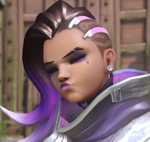 overwatch:  overwatch:SHE SMOOCH ME  (o˚̑̑̑̑̑ 3˚̑̑̑̑̑ o)   the sequel