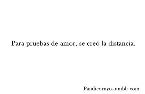 eliiegaribay:  Día 12. Te regalo mi pecho, que revienta con cada beso, cada te amo, para que guardes en el corazón que también te incluyo todo lo que siento desde que estás a mi lado