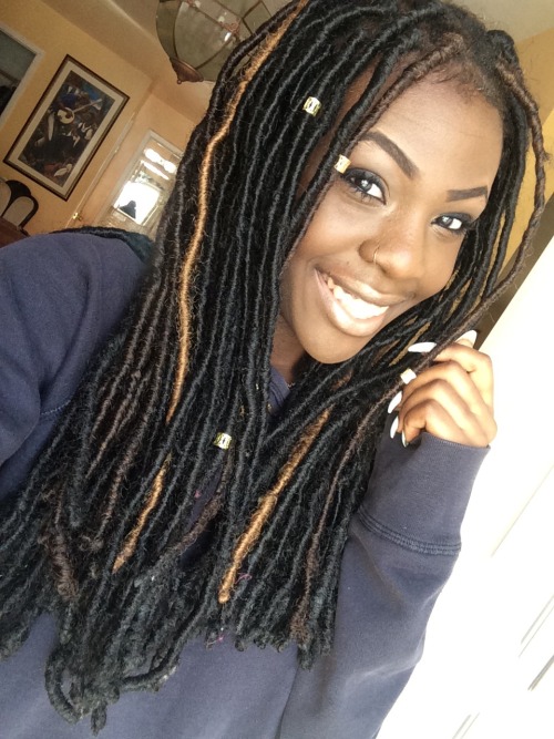 hennessybee:  Becky take notes! 📝 these are real Dreadlocks!   #MelaninMadonna #Blackout