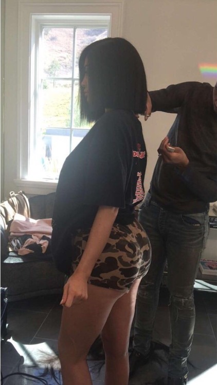 badbadchicks: Kylie’s stacked