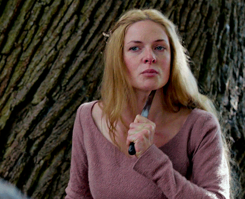 Rebecca Ferguson In "In Love With The King"THE WHITE QUEEN (2013)
