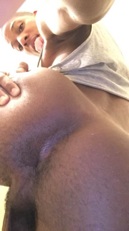 traps-n-trade:  Submission:  IG:  Tumblr: TheOfficialSlim Twitter:  Snapchat:  KIK:  Traps-N-Trade: Follow, Reblog and Share! The BEST blog on Tumblr for dat Thug dick. All street, tatted, masculine, prettyboy, ass splittin BIG DICK shit with no junk