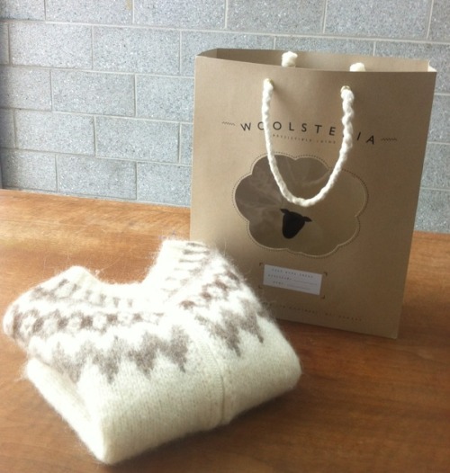 An adorable shopping bag designed by Sarah Fløe Stenberg Rodet for a brand of wool. ❥cutesign