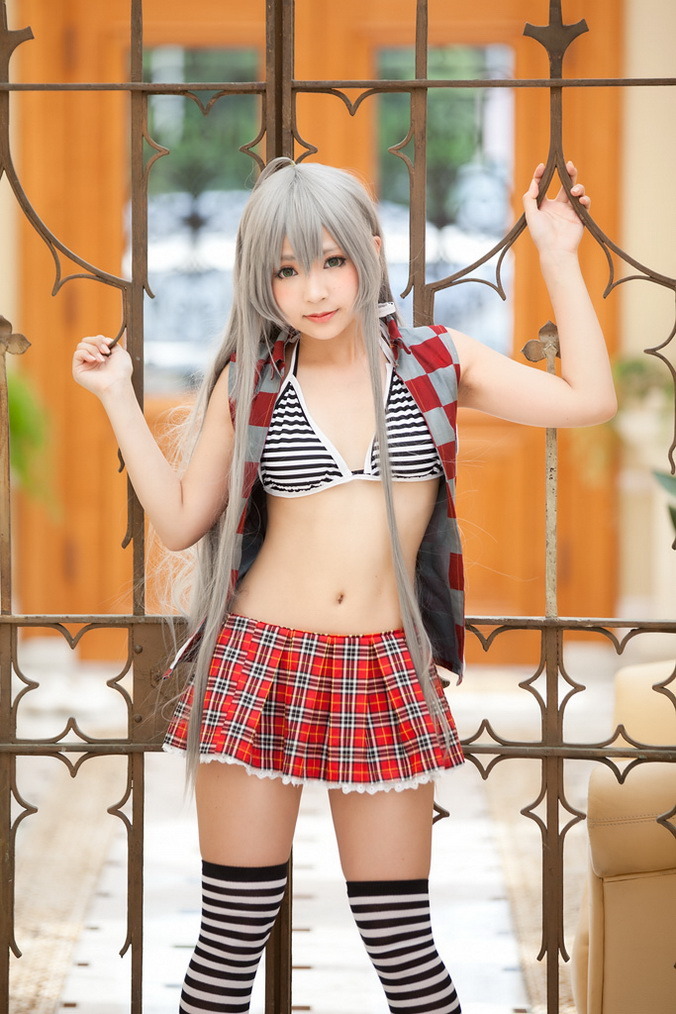 hotcosplaygirl:  Cosplay girl  http://bit.ly/10yMTK6