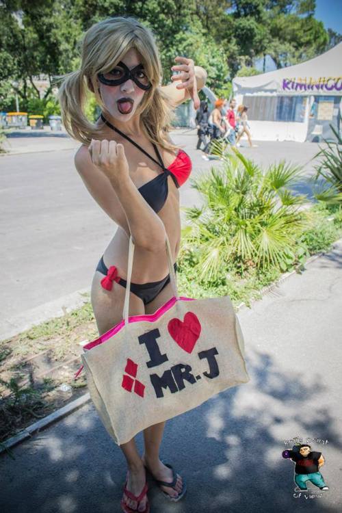 cosplayandgeekstuff: Nancy Nassar Cosplay (Italy) as Harley Quinn (bikini version).Photo I by:&
