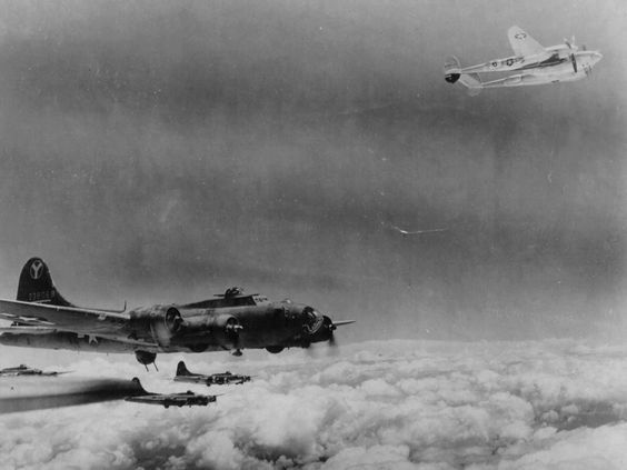 ww1ww2photosfilms:   On an escort mission for these 15th AF B-17s over Germany this