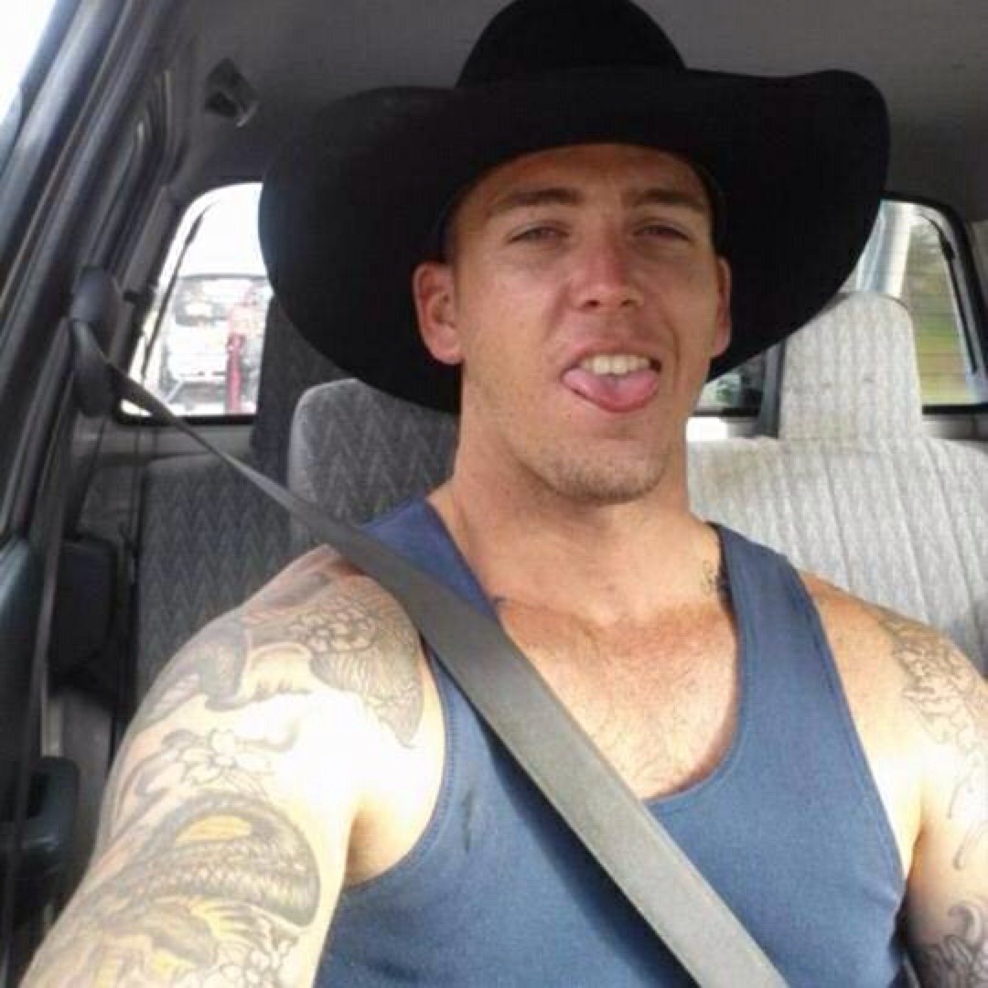 tradieboots:  Country meat at its finest. 