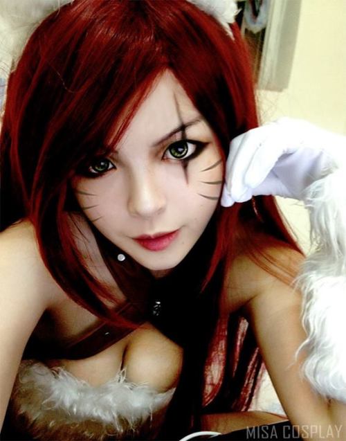 league-of-legends-sexy-girls:  Katarina Cosplay 