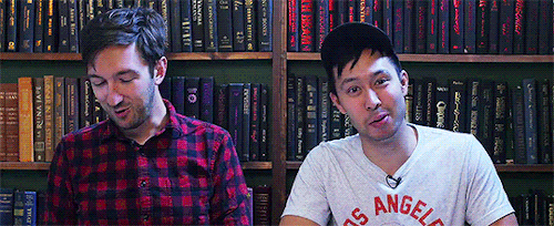 buzzfeedunsolvedgifs:  ryan making shane laugh ↳ requested by anonymous