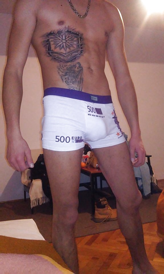 balkan-man:  http://balkan-man.tumblr.com/