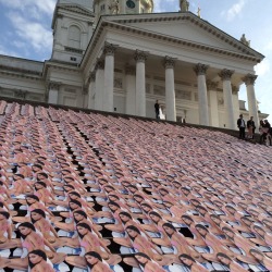 agronsmichele:  There’s thousand Nicki Minaj cardboard cutouts on the steps of Helsinki Cathedral