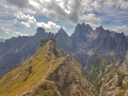 amazinglybeautifulphotography:Cadini di Misurina (Dolomites), Veneto, Italy [OC] [4032x3024] - Author: rob_seabourne on Reddit