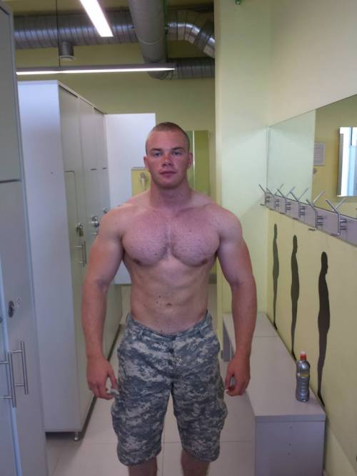 serbialux:  Bosnian soldier adult photos