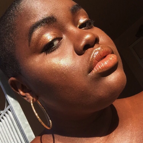 gold001:  anyway s/o to highlighter  📷: kvinalee  