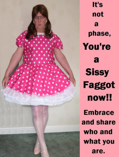 cagedsissyfaggotslave:ukchantalagain:patrice053:Such a sissy faggot she is becoming ❤❤ And I love it