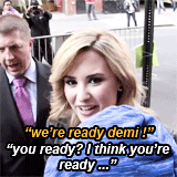 demisfighter-deactivated2015031:  demi + paparazzi 