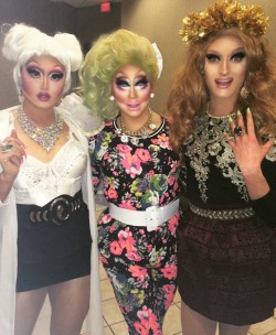 f-yeahtrixiemattel:  My favorite love triangle.