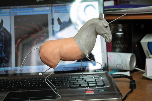 throwback to this sculpture from 2014/2015, Nuvuloso. I have two new unicorns done (waiting for