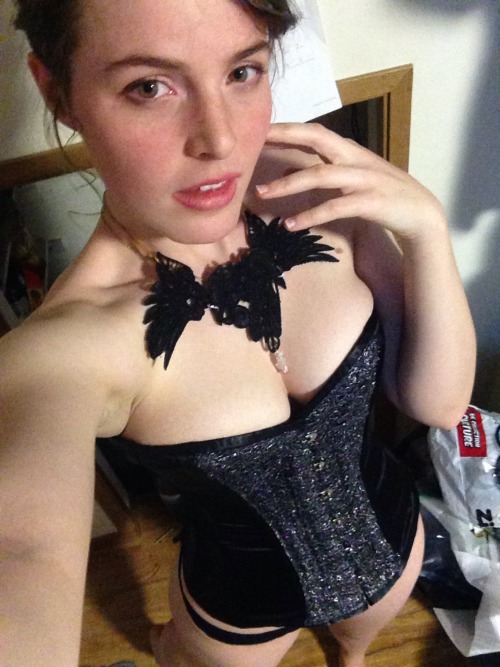 cantstopfaking:  Corsets from Dark knits boutique that I get to model soon <3 