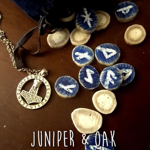 renniequeer:Full rune castings are now $30 via juniperandoak.storenvy.com.