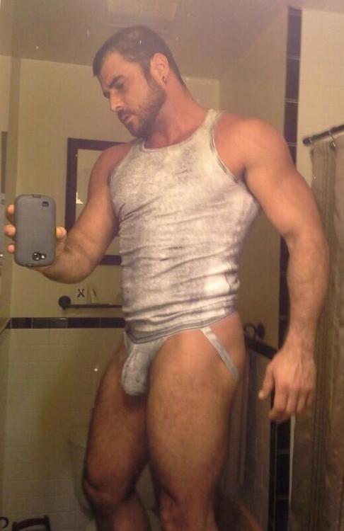 mec-stuff:MIKE DOZERhttps://twitter.com/mikedozerxxx