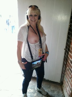 hotwifekay:  Touring Graceland in Memphis w/@MrHotwifeKay. I love flashing my #tits in public..teehee!  - http://moby.to/jg7ohv