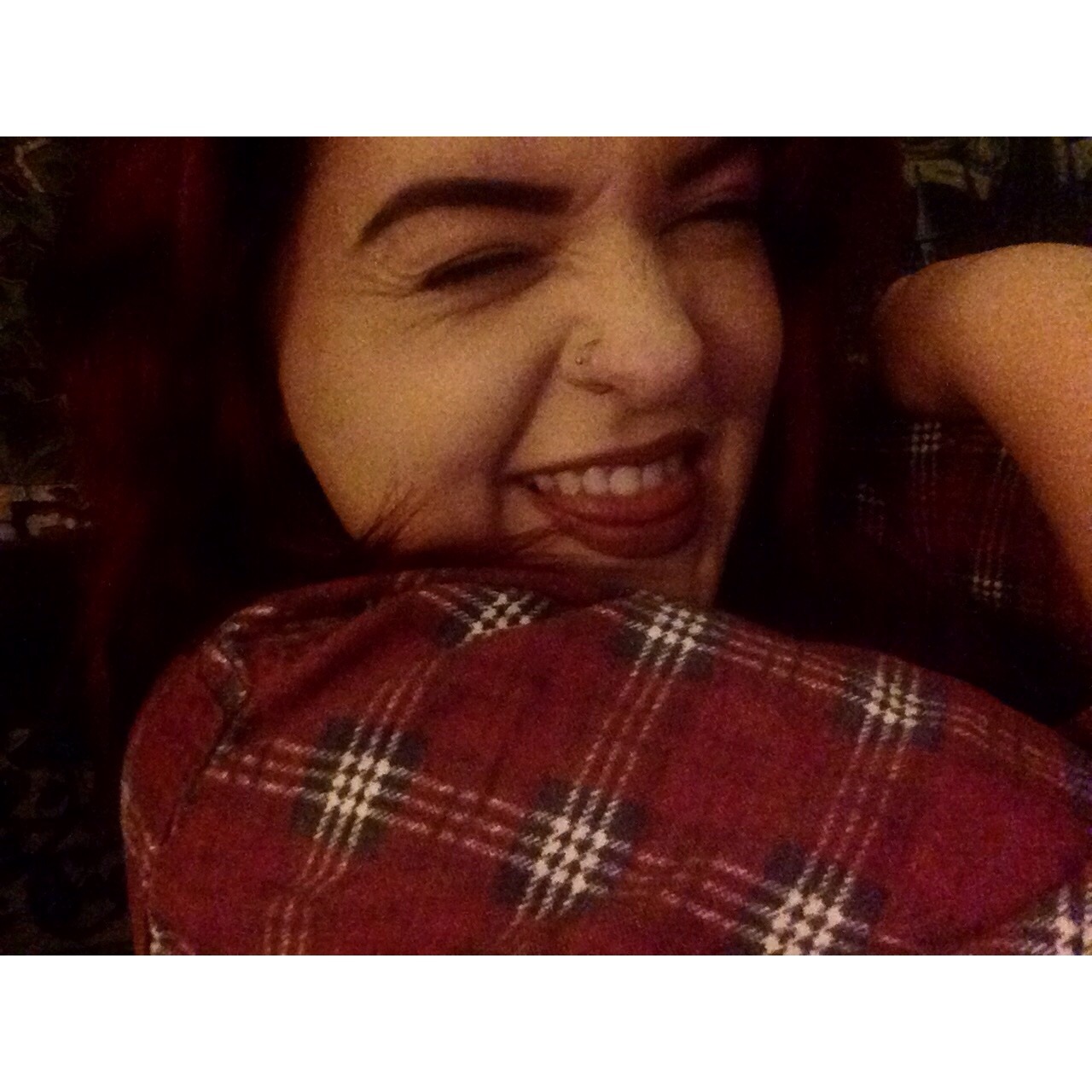 mermaidcharm:  These past few days I’ve only been wearing lipstick with a bare