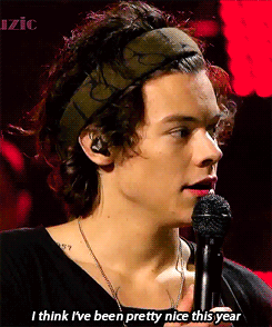 zaynandharrypls:  hyqf-blog: Int: Have you been naughty or nice?  What lipstick is Harry using because I want it 