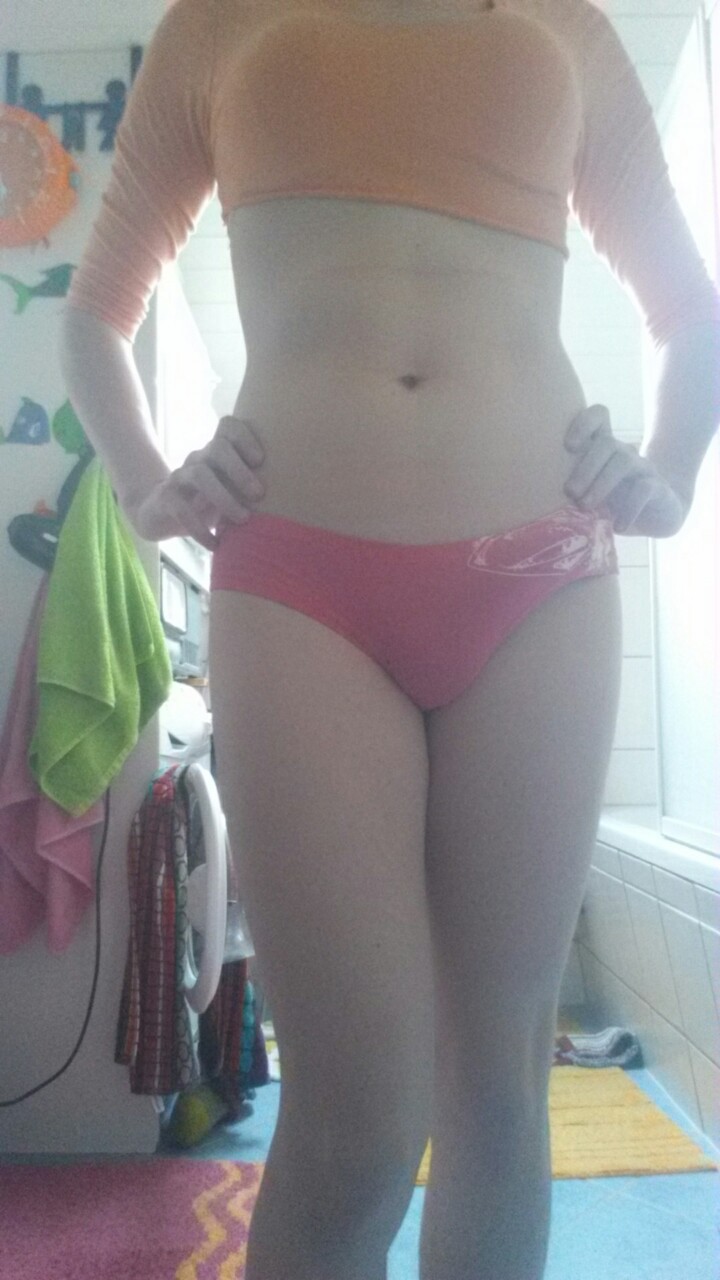 littleslutnicolex3:  I want someone pulling my panties down..  